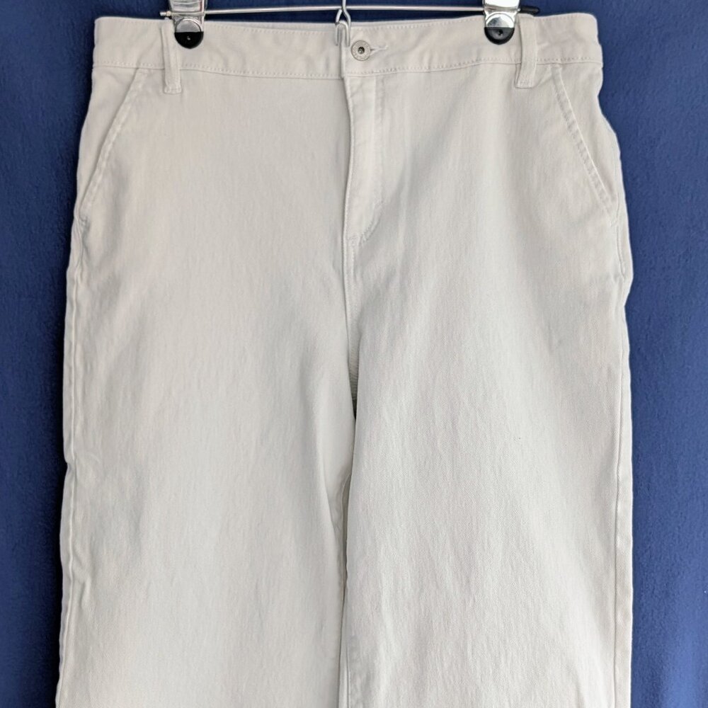 Style & Co Wide Leg Crop Jean White Size 16 $17.00